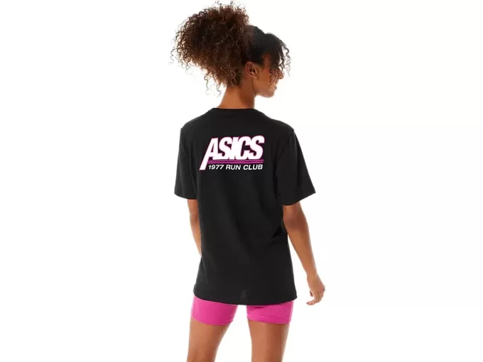UNISEX ASICS SMSB 1977 RUN CLUB KORTARMET T-SKJORTE